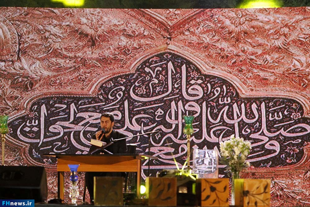 مراسم شب قدر نوزدهم رمضان در بام تهران برگزار شد