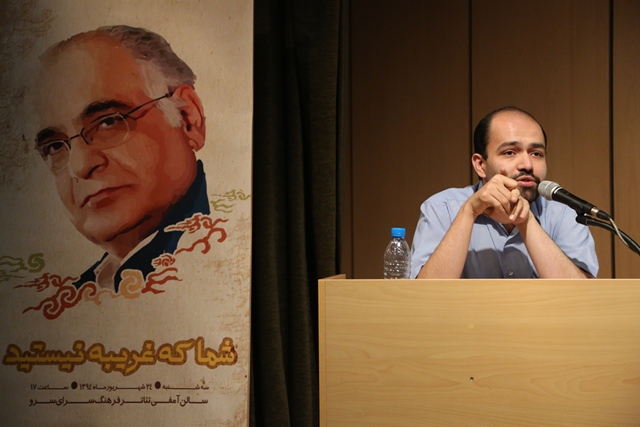 مرادی کرمانی: نوشتم تا زنده بمانم