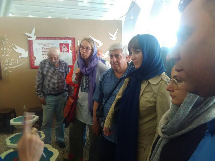 استقبال خارجی‌ها از غرفه «طهران قدیم»