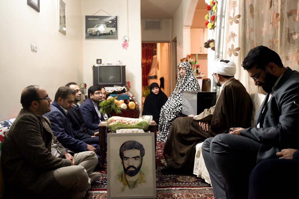 حضور رییس سازمان فرهنگی هنری در چند مرکز فرهنگی و حمایتی تهران در شب یلدا