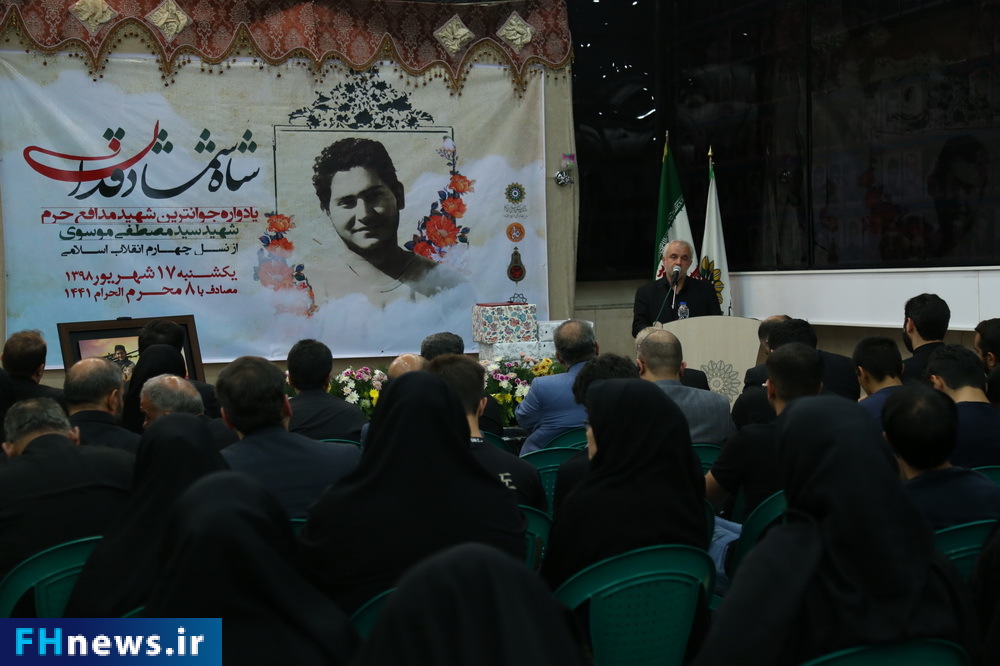 مدافعان حرم به ندای «هل من ناصر ینصرنی» سالار شهیدان لبیک گفتند