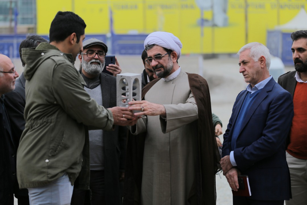 بازدید رییس سازمان فرهنگی هنری از سمپزیوم بین‌المللی مجسمه سازی تهران