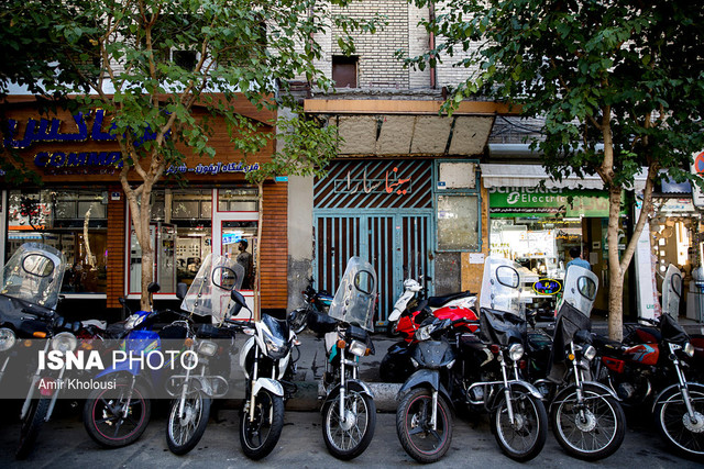 پارکینگ رایگان برای موتورسیکلت‌های «لاله‌زار» تهران
