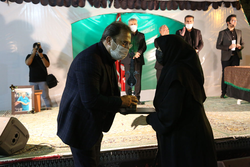 پیام مادر شهید مدافع حرم اصغر پاشاپور در مراسم «مهر آیین»