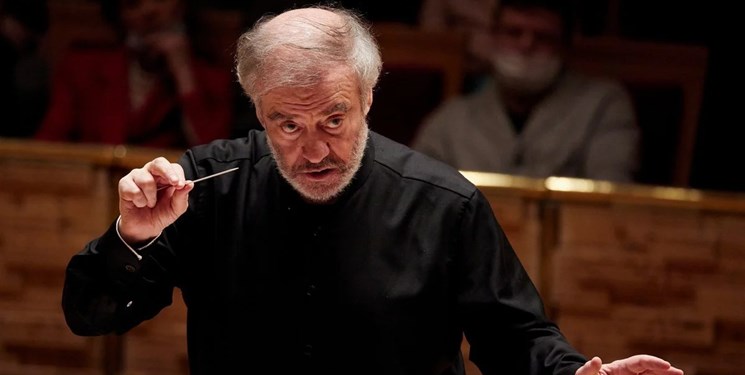 رهبر روسی ارکستر مونیخ اخراج شد/جدایی سیاست از ورزش و هنر، ادعای کذایی غرب!