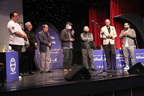 تجلیل از محمدرضا عقیلی در نشست «در آستانه»در فرهنگسرای اندیشه