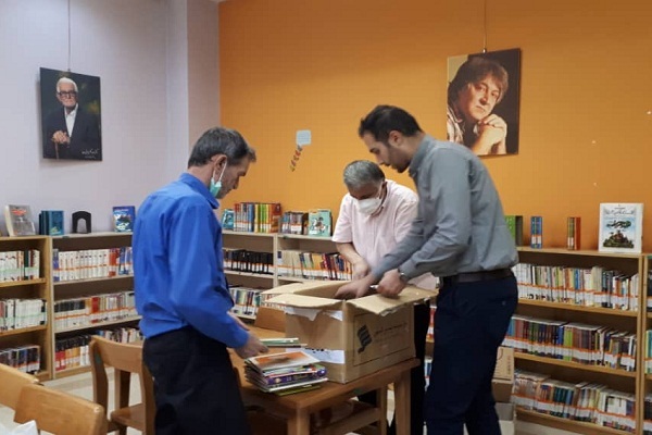 اهدای بیش از ۶۰۰ جلد کتاب به کتابخانه‌های مناطق محروم