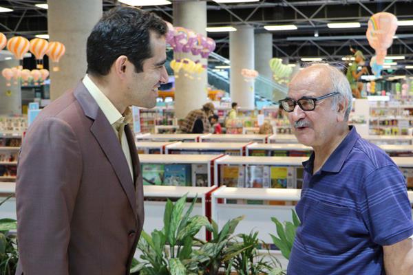 بزرگ‌ترین کتاب‌فروشی ایران پنج ساله شد/ مروری بر امکانات و ویژگی‌های باغ کتاب تهران