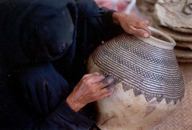 آموزش پژوهش و تاریخ‌نگاری بومی هنر ایران بررسی می‌شود