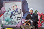 حجت‌الاسلام ناصر رفیعی در حال سخنرانی در نخستین سالگرد شهید فخری زاده