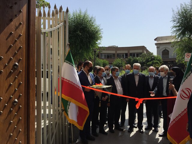 قدیمیترین در کاخ گلستان باز شد// قدیمیترین در کاخ گلستان باز شد//