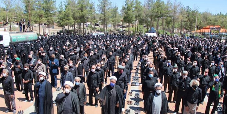 نماز ظهر عاشورا بدون دستهروی اقامه میشود نماز ظهر عاشورا بدون دستهروی اقامه میشود