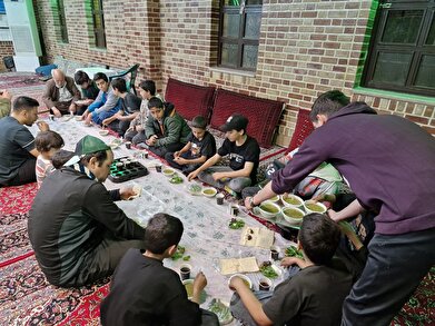 عکس؛ پنجمین شب ویژه‌برنامه «رمضان مبارک، عید مبارک» در دارالمومنین طهران