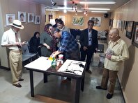 عکس؛ کارگاه نقاشی انتزاعی در نگارخانه کلک خیال