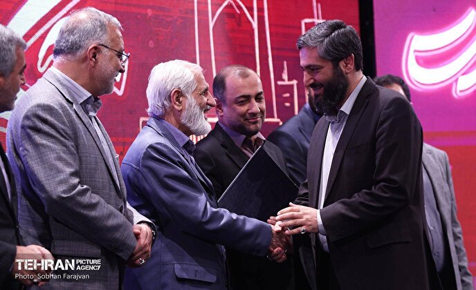تقدیر از سازمان فرهنگی هنری در مراسم «شُکر خدمت»