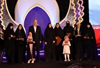عکس؛ برنامه «دختر ایران» در میدان آیینی امام حسین(ع)