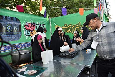 عکس؛ غرفه فرهنگسرای بهمن در اجتماع بزرگ امام‌رضایی‌ها‎