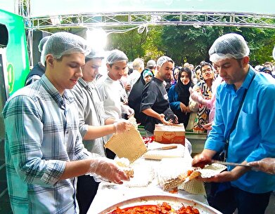 عکس؛ موکب فرهنگسرای نوجوان در جشن بزرگ امام‌رضایی‌ها