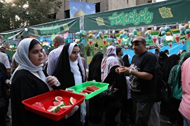 عکس؛ موکب فرهنگسرای خاوران در مسیر اجتماع بزرگ امام‌رضایی‌ها‎‎