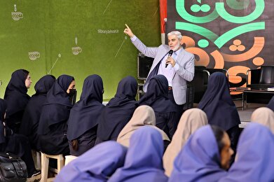 عکس؛ برنامه‌های سازمان فرهنگی هنری شهرداری تهران در چهارمین روز نمایشگاه کتاب