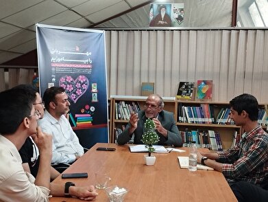 عکس؛پنجاه و دومین نشست «بچه کتابخون‌ها» در فرهنگسرای بهمن
