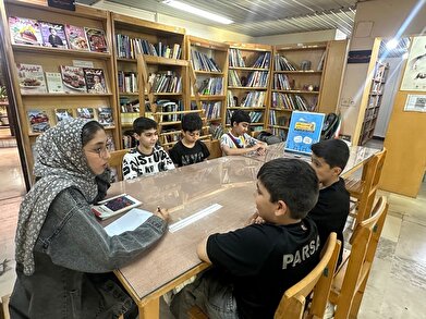 عکس؛ پنجاهمین دورهمی بچه‌کتابخون‌ها در کتابخانه اخلاق