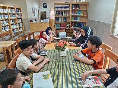 عکس؛ پنجاه و چهارمین نشست دورهمی بچه کتابخون‌ها در کتابخانه‌های منطقه دو‎