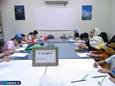 عکس؛ کارگاه قصه‌گویی و خلاقیت «نیلوفرانه»‎