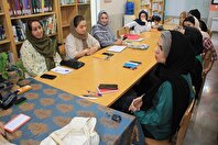 عکس؛ نشست مطالعه گروهی کتاب «بابانظر» در کتابخانه تلاش ‎