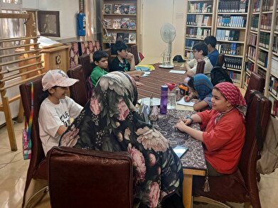 عکس؛ پنجاه و چهارمین نشست «بچه کتابخون‌ها» در کتابخانه ابن سینا