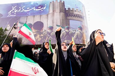 عکس؛ تجمع مردمی در محکومیت تجاوز آمریکا و اعلام انزجار از ترامپ