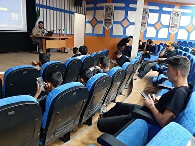 عکس؛ کارگاه آشنایی با ابزارهای هوش مصنوعی در فرهنگسرای نوجوان
