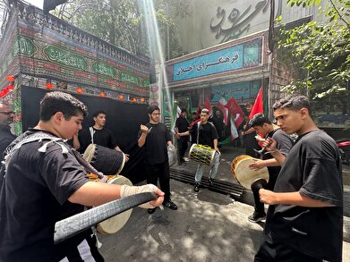 عکس؛ ویژه‌برنامه «نسل عاشورایی» با حضور نوجوانان در فرهنگسرای اخلاق