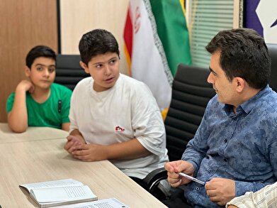 عکس؛ هفتاد و دومین نشست  «بچه‌های رستا» در فرهنگسرای امید