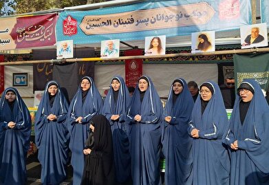 عکس؛ موکب فرهنگسرای خانواده در آیین پیاده‌روی جاماندگان اربعین حسینی(ع)