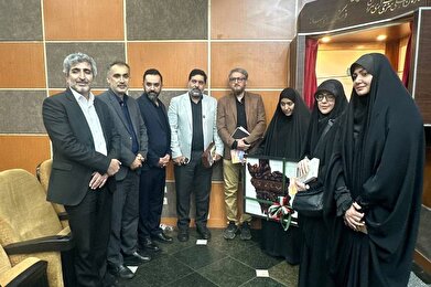 عکس؛ رونمایی از کتاب «باغ اسلیمی» در فرهنگسرای رسانه