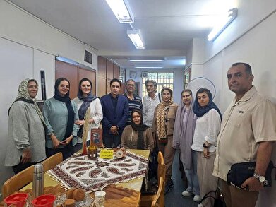 عکس؛ نقد و بررسی کتاب زمین سوخته در کتابخانه شهید جهان آرا