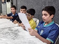 عکس؛ حلقه نمایشنامه‌خوانی با حضور پسران نوجوان در فرهنگسرای نوجوان