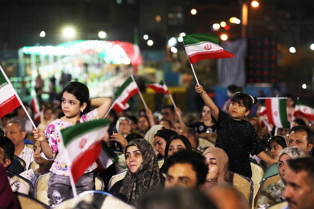 شب‌های شاد تهران در دریاچه شهدای خلیج فارس