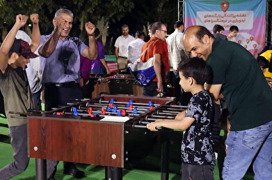عکس؛ اردوبازی در جشن بزرگ «ایران عزیز» توسط فرهنگسرای ولاء
