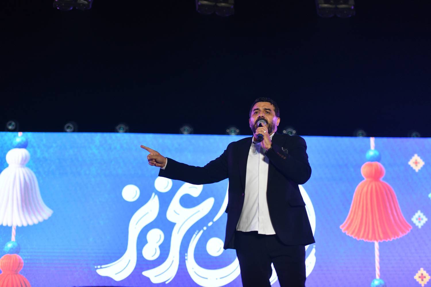 حسین عباسی: شاد بودن آدم‌ها روی روح و جسم آن‌ها تأثیر مثبت دارد