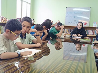 عکس؛هفتادمین نشست دورهمی بچه کتابخوان‌ها در کتابخانه علامه طرشتی