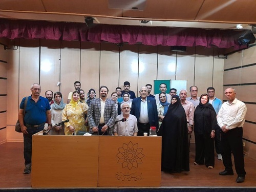 نشست تخصصی 'زیارتگاه‌های تهران: تاریخ، فرهنگ و مهاجرت سادات' در فرهنگسرای سرو برگزار شد
