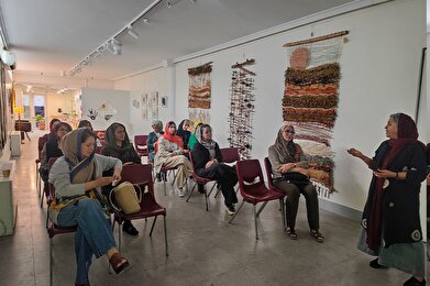 عکس؛ نشست تخصصی «هنر تاپستری» در فرهنگسرای ارسباران