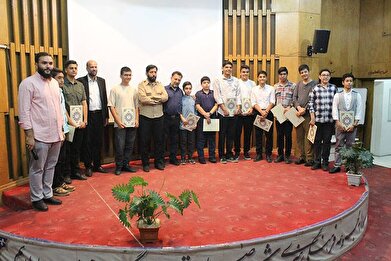 عکس؛ دوره فیلمسازی با موبایل با عنوان «راوی‌نو» به همت فرهنگسرای ولا