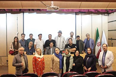 عکس؛ نشست‌ تخصصی نقد و بررسی شعر و ترانه در فرهنگسرای سرو