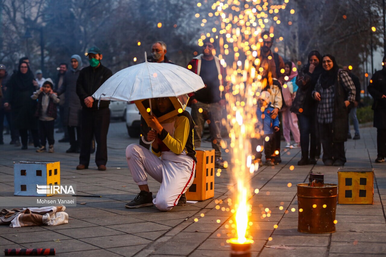 چهل‌ و چهارمین جشنواره تئاتر فجر فراخوان داد