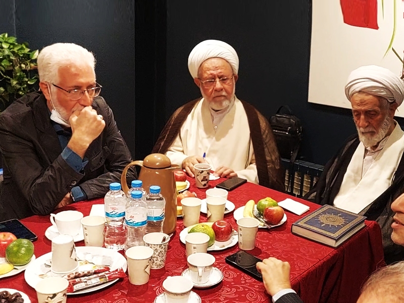 سومین نشست هم اندیشی فعالان حوزه نهج البلاغه شهر تهران با حضور حجت‌الاسلام محمدتقی رهبر برگزار شد.