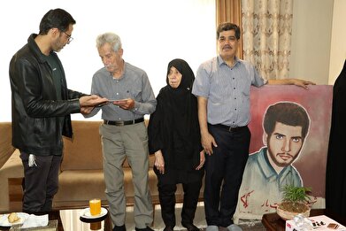 عکس؛ ویژه‌برنامه «برای وطن، به راه حسین، به نام شهید» با حضور در منزل پدر شهید مهدی همت‌یار