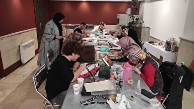 عکس؛ ورکشاپ «عشق گمشده» در نگارخانه فرهنگسرای ابن‌سینا